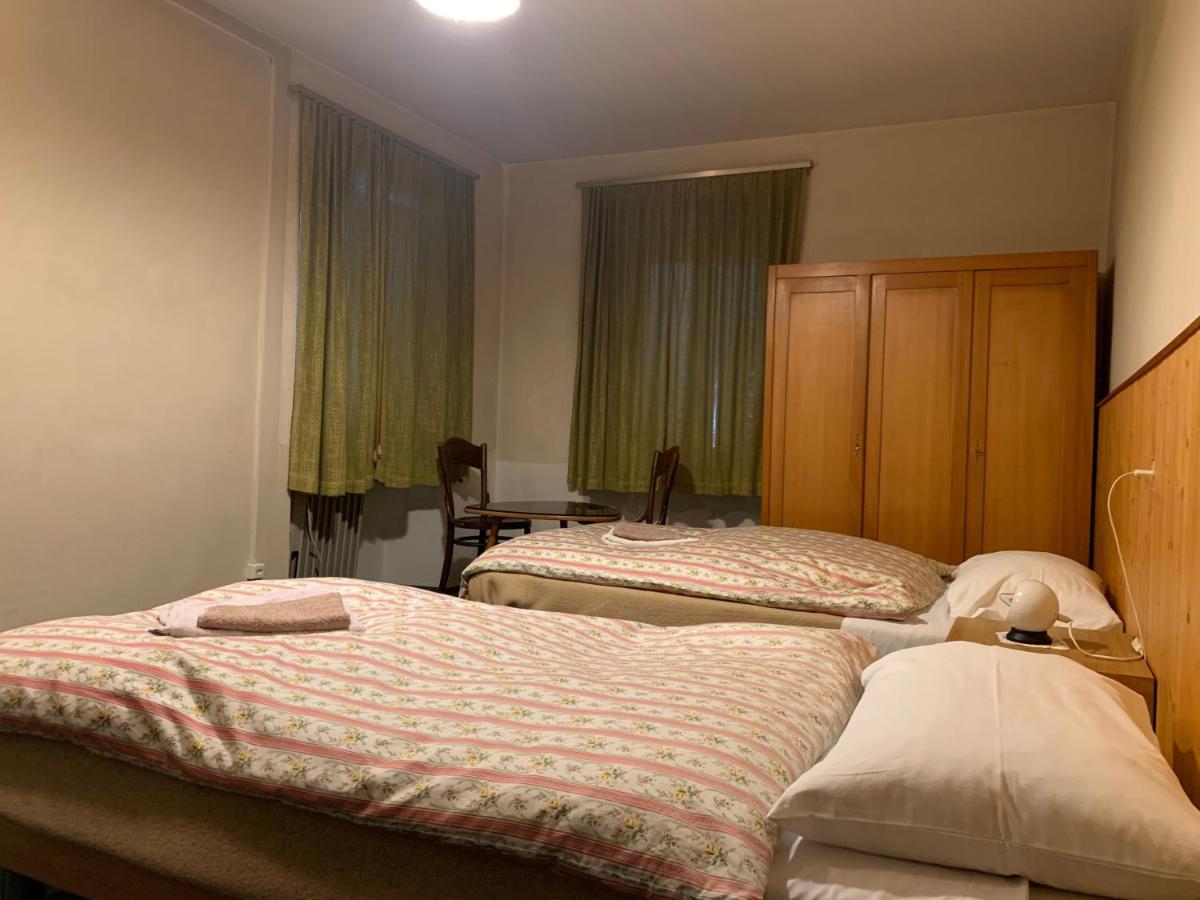 Albergo Calancasca Ristorante Jaipur Grono Εξωτερικό φωτογραφία